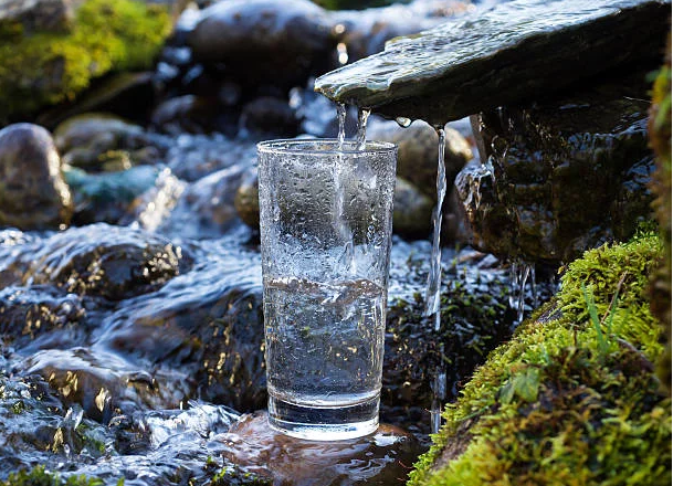вода