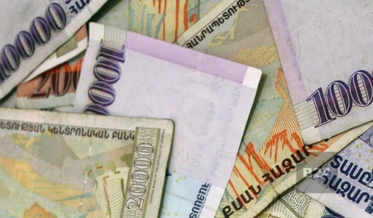 В Сюнике 869 семей лишены семейных пособий.