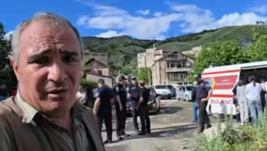 Спасатели обнаружили мать ребенка, упавшего в реку Памбак.