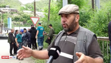 «Младшая сестра упала в реку, перейдя через трубу, а другая попыталась помочь, но тоже упала».
