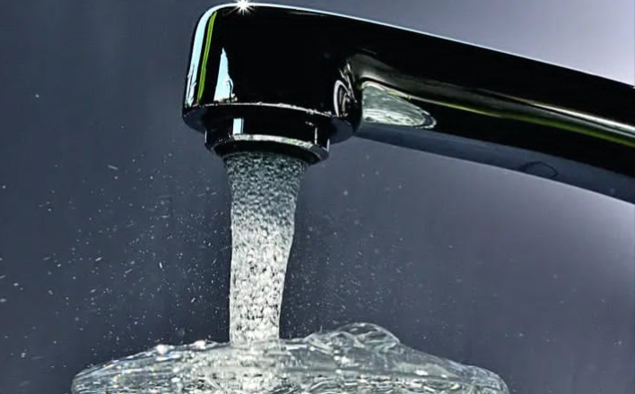 вода