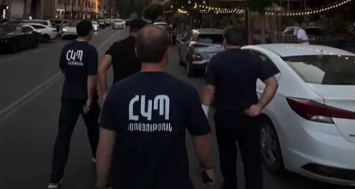 В центральный полицейский участок доставлены 17 человек: какова причина?