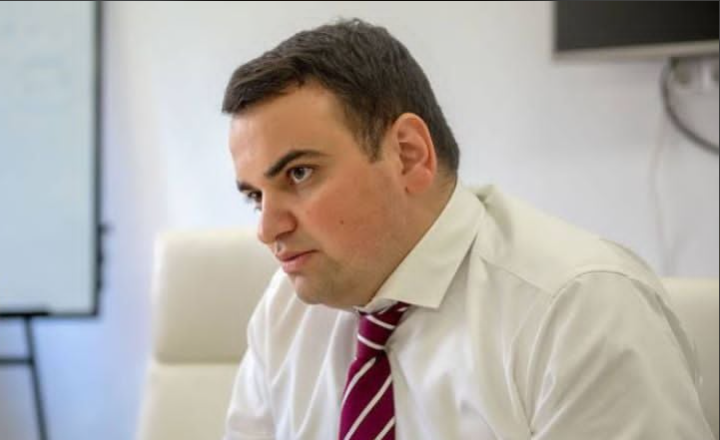 Нарек Карапетян