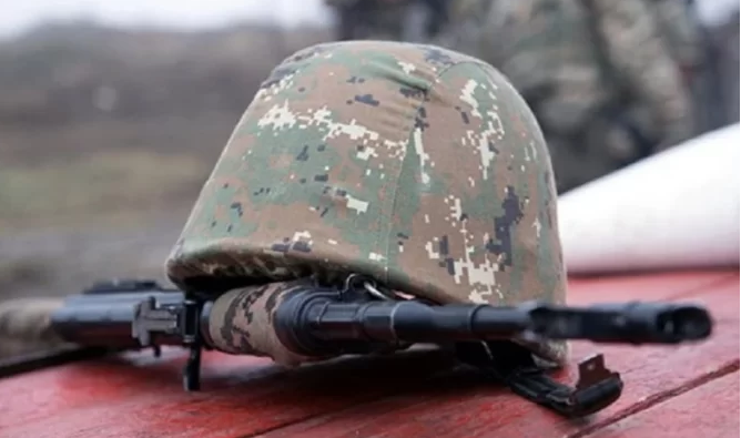 Военнослужащие