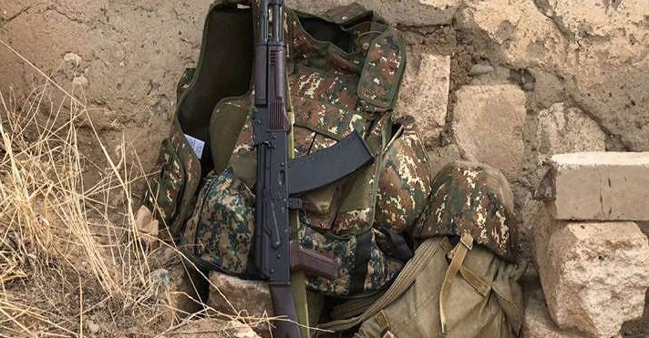 Военнослужащий