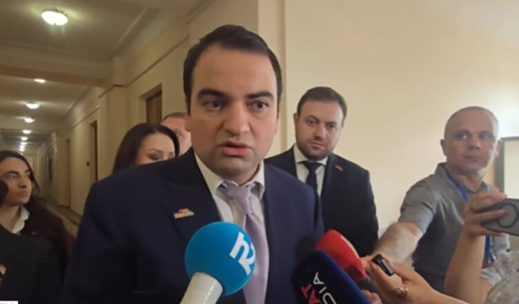 Нарек Карапетян