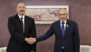 Пашинян и Алиев