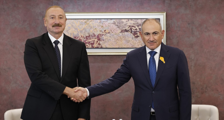 Пашинян и Алиев