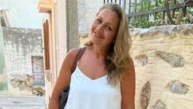 Женщина в Греции остается в коме уже 42 дня после укуса клеща.