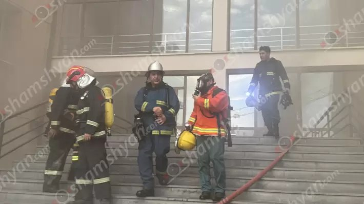 В здании муниципалитета Еревана