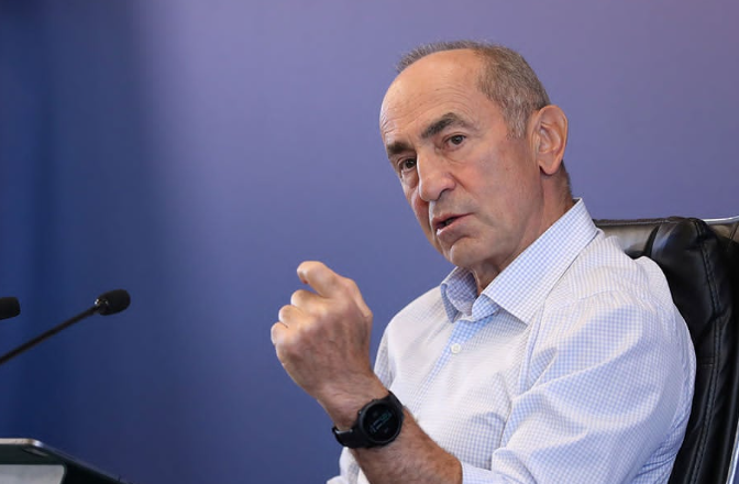 Выдан ордер на арест Роберта Кочаряна.