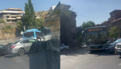 В Ереване произошли 2 ДТП с участием 2 автобусов.
