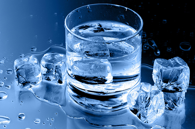 вода